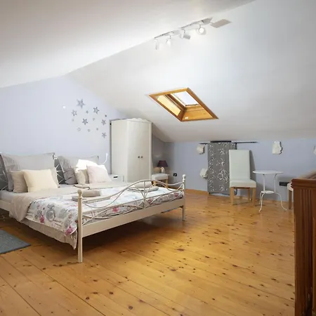 Casa Antico * Premantura