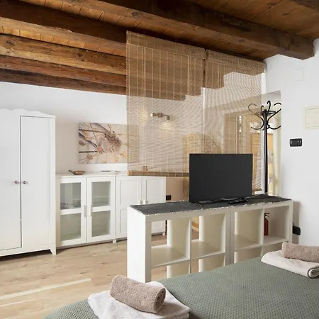 Casa Antico * Premantura