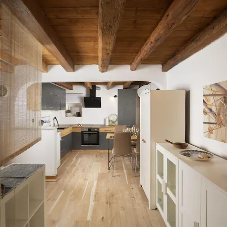 Casa Antico * Premantura